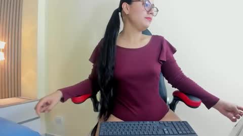 BELLA STONE  online show from February 2026 07:35:01 PM