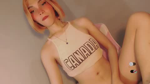 Bella online show from December 2024 10:56:02 PM