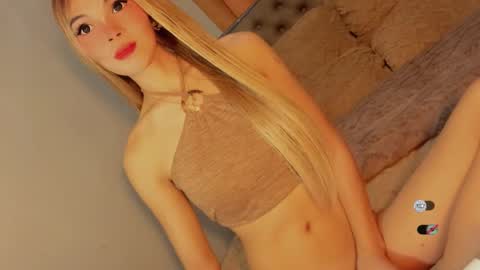 Bella online show from September 2025 03:22:01 AM