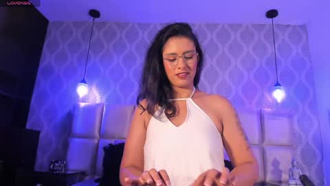 bellaagrace online show from April 2026 04:56:01 AM