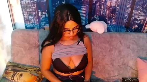 Snapshot of bellabaaker chatting on April 2026 06:58:01 PM Bella Baker online show from April 2026 06:58:01 PM