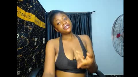Snapshot of bellababy7 chatting on April 2026 07:05:02 PM bella online show from April 2026 07:05:02 PM