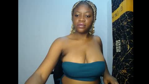 Snapshot of bellababy7 chatting on April 2026 05:52:02 PM bella online show from April 2026 05:52:02 PM