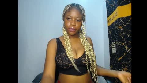 Snapshot of bellababy7 chatting on May 2026 06:02:02 PM bella online show from May 2026 06:02:02 PM