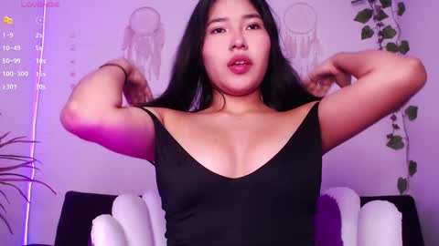 Snapshot of bellabills chatting on February 2025 09:03:02 PM Bella online show from February 2025 09:03:02 PM