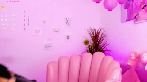 Snapshot of bellabills chatting on November 2025 01:47:02 PM Bella online show from November 2025 01:47:02 PM