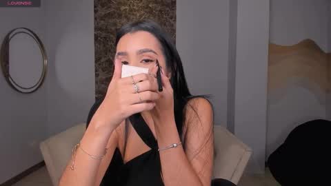  Bella C  online show from October 2025 11:44:01 AM