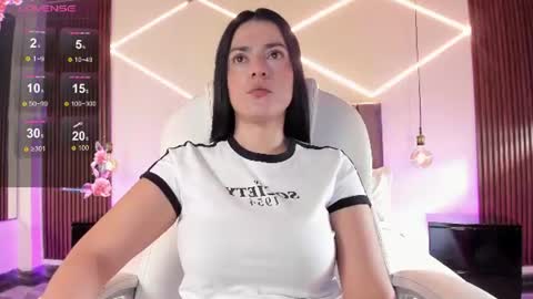 Snapshot of bellaclaiir chatting on July 2026 02:00:01 PM Bella Clair online show from July 2026 02:00:01 PM