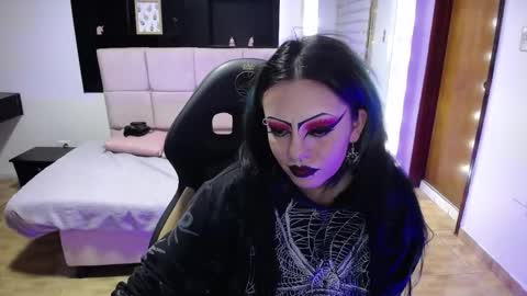 Snapshot of belladona_trix chatting on November 2025 11:51:01 PM belladona_trix online show from November 2025 11:51:01 PM