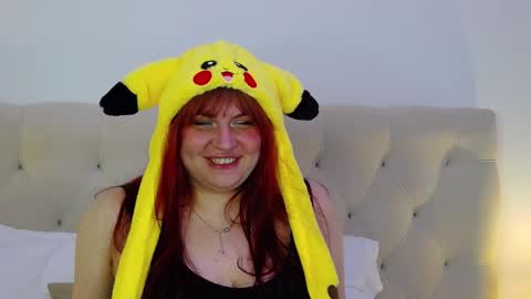 Snapshot of belladonnared chatting on March 2026 12:10:01 AM Belladonna online show from March 2026 12:10:01 AM