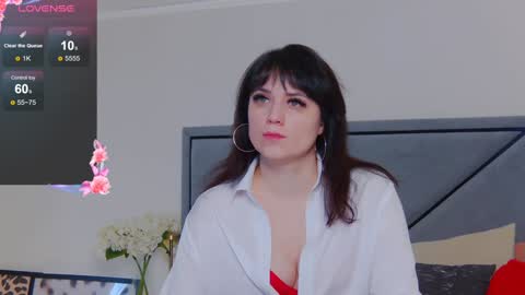 Snapshot of bellahillss chatting on February 2025 08:35:02 AM BellaHillss online show from February 2025 08:35:02 AM