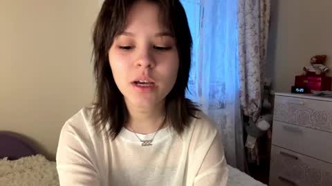 bellahood online show from March 2026 12:20:01 PM