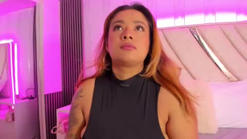 bellalumi online show from September 2025 11:45:01 AM