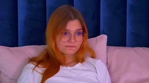 BellaMarebelle online show from October 2025 05:10:01 AM