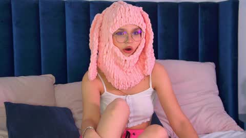 BellaMarebelle online show from January 2026 04:05:02 AM