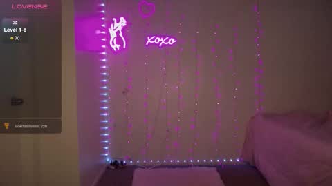 Bella Monroe online show from March 2026 04:24:04 AM