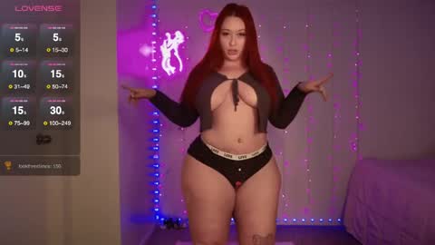 Snapshot of bellamonroee chatting on April 2026 04:28:02 AM Bella Monroe online show from April 2026 04:28:02 AM