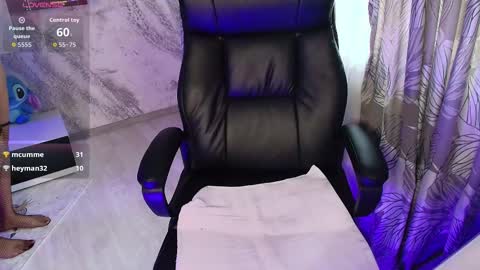 Snapshot of bellanoirsxs chatting on November 2025 08:25:01 AM Bellanoirsxs online show from November 2025 08:25:01 AM