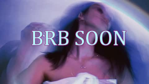 bellaparker_ online show from April 2026 09:26:01 AM