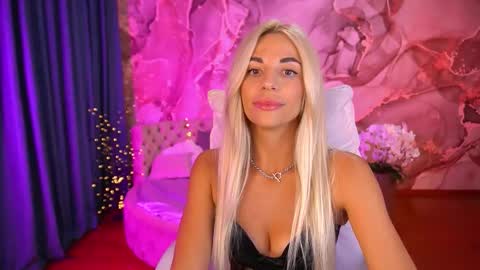 Snapshot of bellarayyy chatting on September 2025 08:31:02 PM Bella online show from September 2025 08:31:02 PM