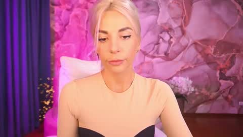 Snapshot of bellarayyy chatting on October 2025 01:11:01 PM Bella online show from October 2025 01:11:01 PM