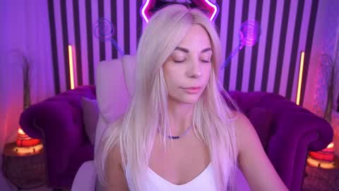 Bella online show from May 2026 12:56:01 PM