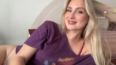 Snapshot of bellaryderr chatting on June 2026 08:47:01 PM Isabella Ryder online show from June 2026 08:47:01 PM