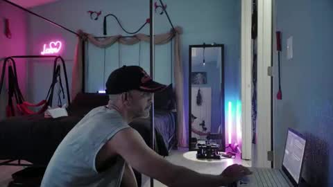 Bellaskeykeeper online show from April 2026 02:44:01 AM