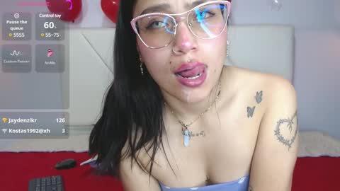 Snapshot of bellastonee1 chatting on December 2024 05:31:02 AM bellastonee1 online show from December 2024 05:31:02 AM