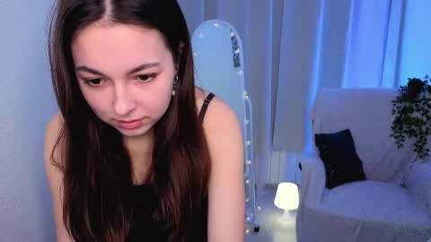 Bella online show from May 2026 05:12:01 AM