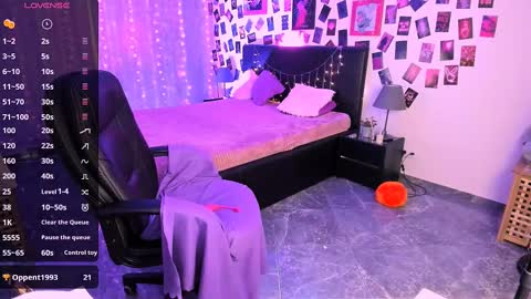 Bella online show from March 2025 02:23:02 PM