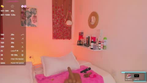 laukyubey             online show from May 2026 02:02:01 PM