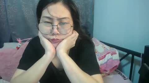 Snapshot of bellbabe chatting on November 2025 03:36:02 PM Bella online show from November 2025 03:36:02 PM