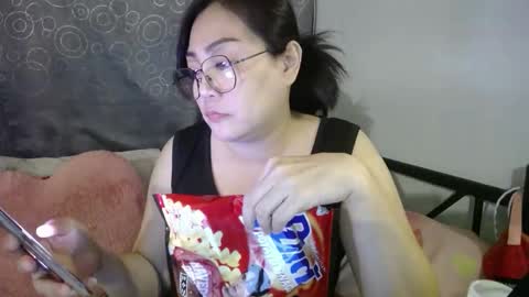 Bella online show from January 2026 06:33:02 PM