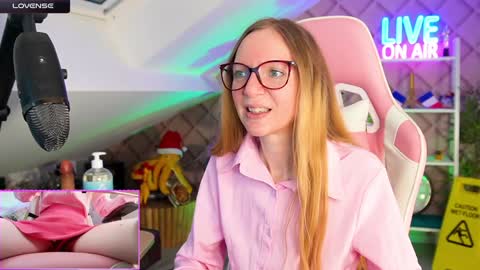 Snapshot of belle_alice chatting on January 2025 07:42:01 AM Alice online show from January 2025 07:42:01 AM