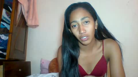 Snapshot of belle_annah chatting on June 2026 06:41:01 AM belle_annah online show from June 2026 06:41:01 AM