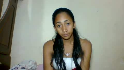 Snapshot of belle_annah chatting on July 2026 01:54:01 AM belle_annah online show from July 2026 01:54:01 AM