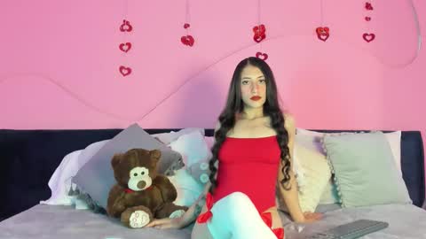 Snapshot of belle_janne chatting on February 2026 07:32:02 PM Bella online show from February 2026 07:32:02 PM