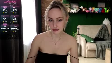 Belle online show from October 2025 08:55:01 AM