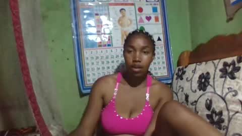 Snapshot of bellemiahxx chatting on March 2026 07:09:02 AM bellemiahXx online show from March 2026 07:09:02 AM