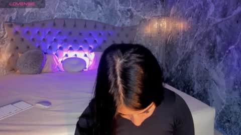 Snapshot of bellinda_21 chatting on September 2025 06:57:01 PM Belinda online show from September 2025 06:57:01 PM