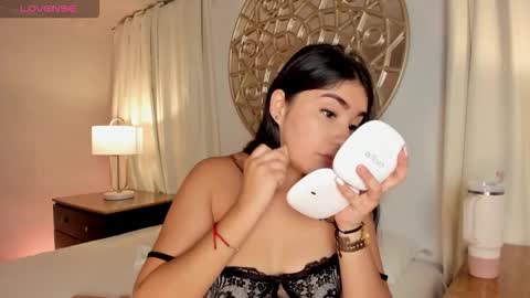 Snapshot of bellinda_21 chatting on November 2025 07:05:02 PM Belinda online show from November 2025 07:05:02 PM
