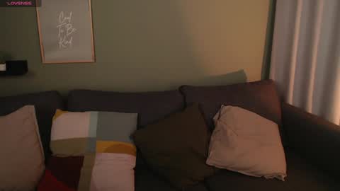 Bella online show from January 2025 12:33:01 AM