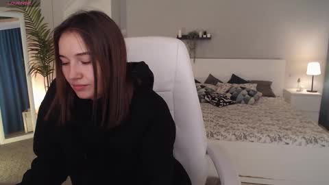 Bella online show from September 2025 01:07:02 AM