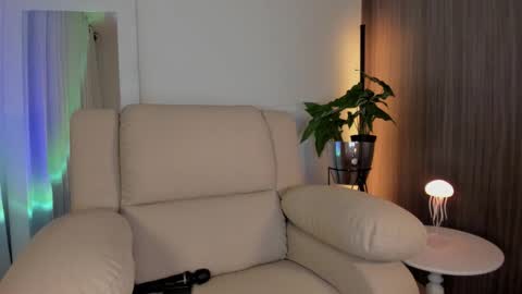  Bella  online show from March 2026 04:16:01 AM