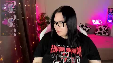 Snapshot of bellybooxo chatting on November 2025 06:23:02 PM LinaBoo online show from November 2025 06:23:02 PM