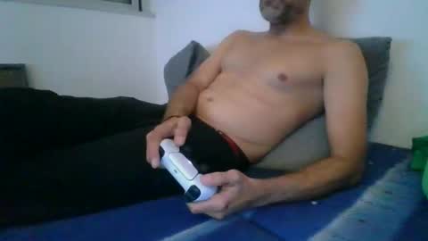 Snapshot of benbare13 chatting on December 2024 07:38:02 PM benbare13 online show from December 2024 07:38:02 PM