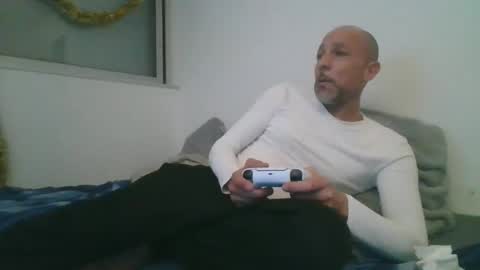 Snapshot of benbare13 chatting on December 2024 11:31:02 PM benbare13 online show from December 2024 11:31:02 PM