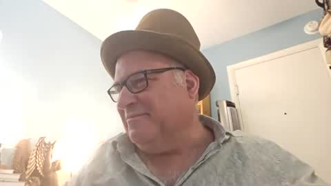 Snapshot of bendavewill chatting on June 2026 05:21:01 AM Bendavewill online show from June 2026 05:21:01 AM