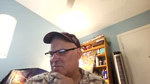 Snapshot of bendavewill chatting on July 2026 06:07:02 AM Bendavewill online show from July 2026 06:07:02 AM